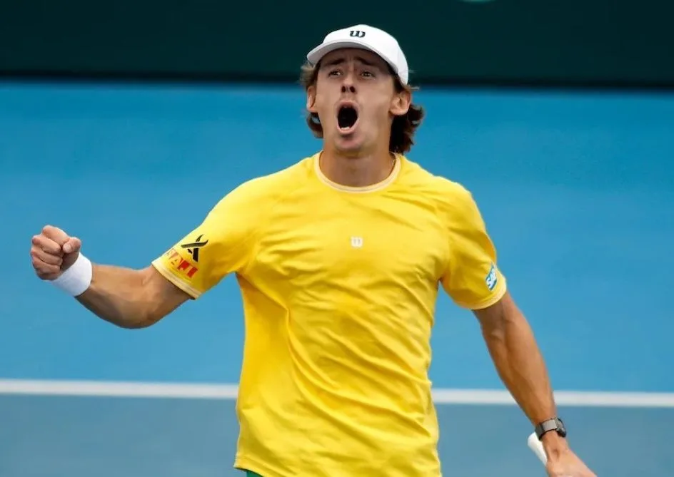 De Minaur vence mas Austrália sofre empate da Polônia