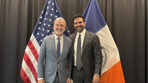 Collboni planea aplicar en Barcelona la propuesta de supermercados asequibles de Mamdani en Nueva York