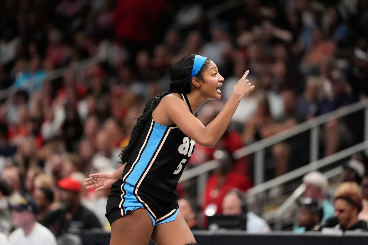Angel Reese breaks WNBA single-game, season rebounding records in Dream win over Sparks