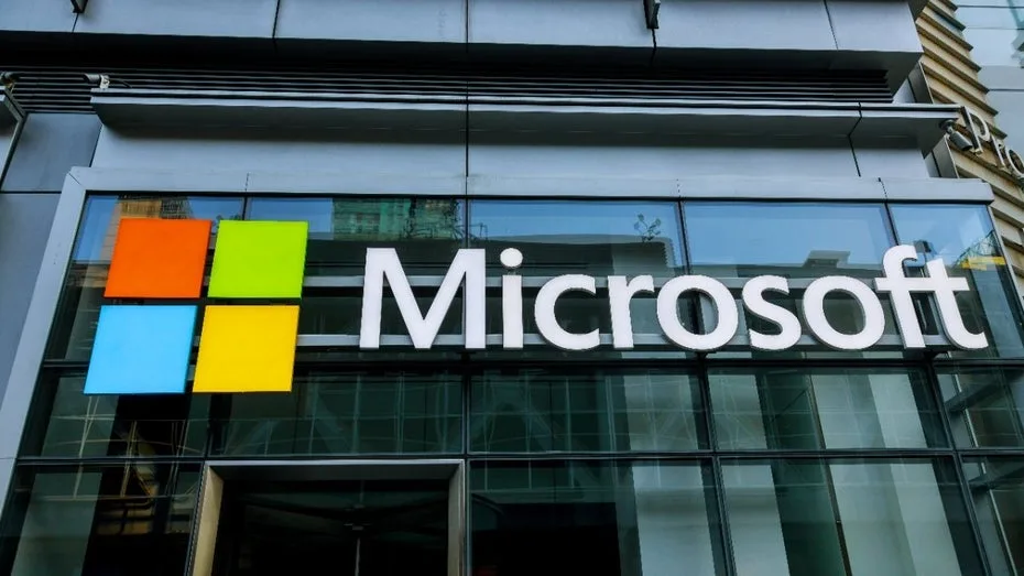 Halbwertszeit unter drei Jahren: Warum Microsoft-Produkte ständig neu heißen