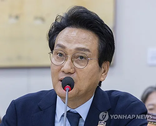 "하이러닝 특혜 의혹" 국감 도마 위…안민석 "위법시 수사의뢰"