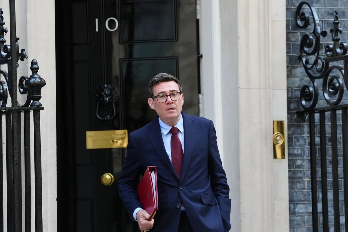 Hundreds of hospitality businesses call on Burnham to lower VAT