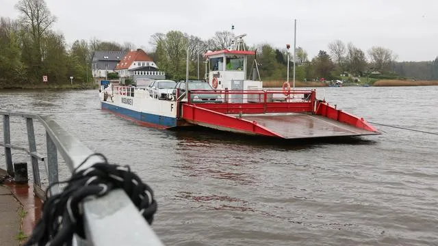 Fährbetrieb Missunde: Zukunft der Schlei-Fähre unklar – Neubau aber geplant