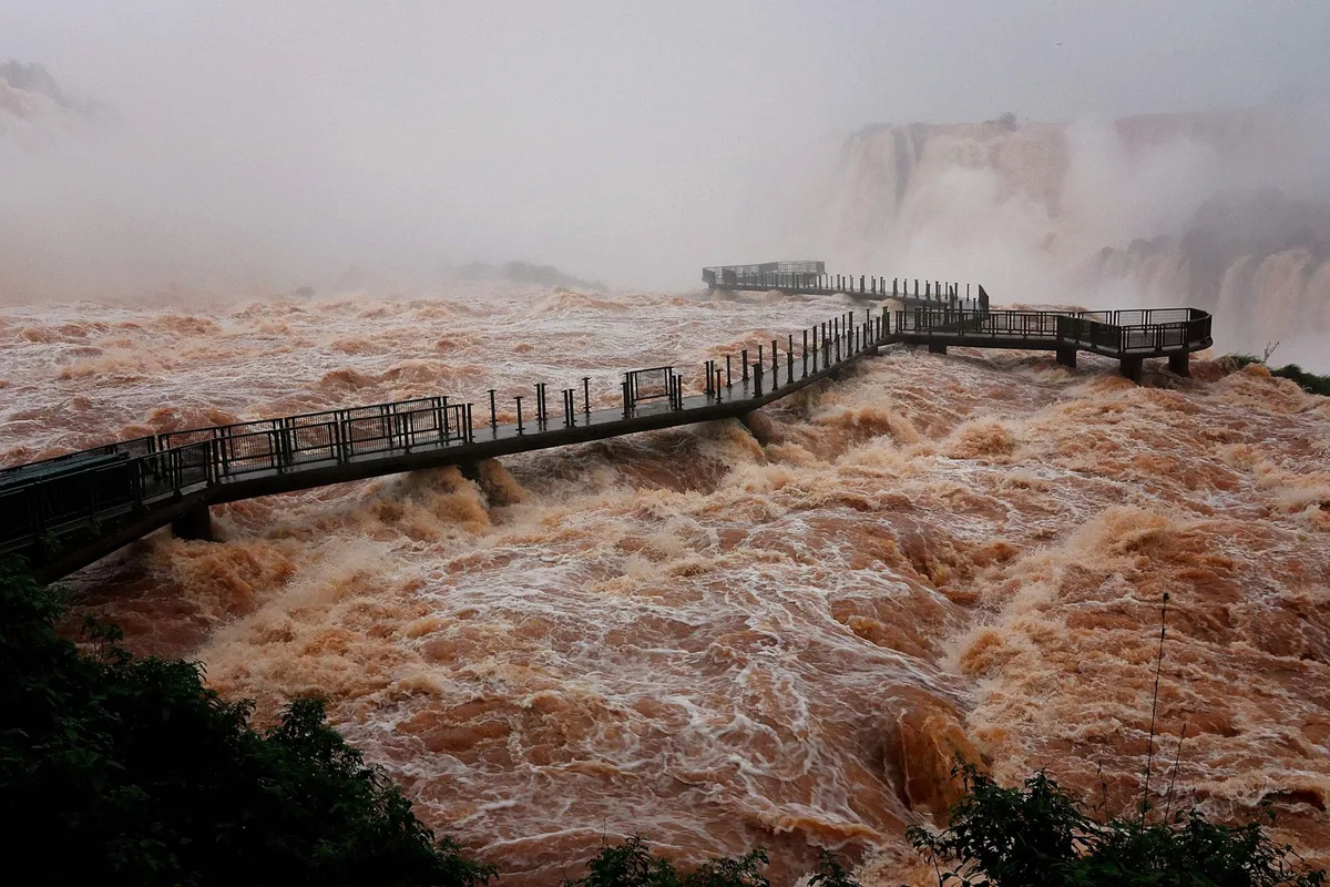 Mañana volverán a cerrar circuitos de las Cataratas del Iguazú por la crecida del río