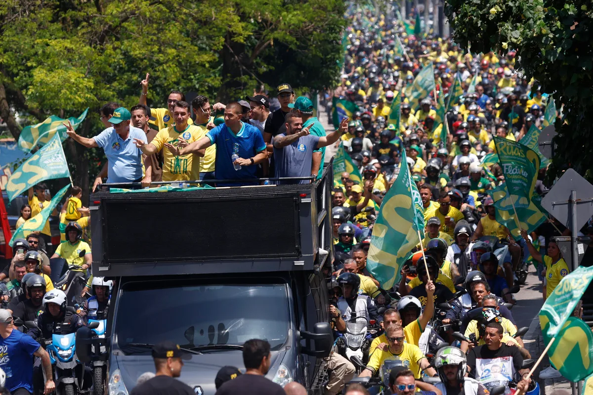 Flávio Bolsonaro recibió el apoyo de un partido clave en la política brasileña para la segunda vuelta