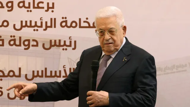 Líder da Autoridade Palestiniana marca eleições para setembro de 2027