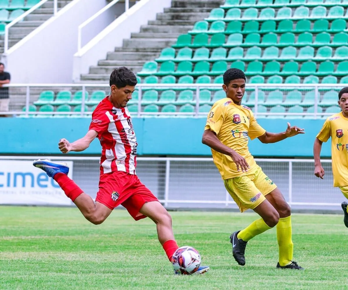 Santa Cruz e Galvez goleiam no Campeonato Estadual Sub-15