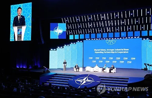 韓방산기업 '나토 표준정보' 확보 원활해진다…방사청 지침 제정(종합)