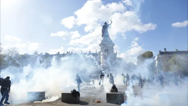 Confrontos em Paris antes de manifestação contra aumento do custo de vida