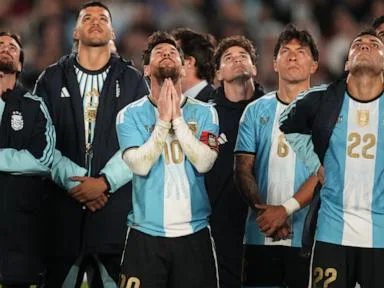 Messi caps Argentina farewell with a penalty and 2 assists in a 3-0 win over Benin