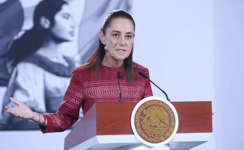 "No hemos estado de brazos cruzados"; Sheinbaum rechaza crisis de salud en México ante marcha de trabajadores del IMSS