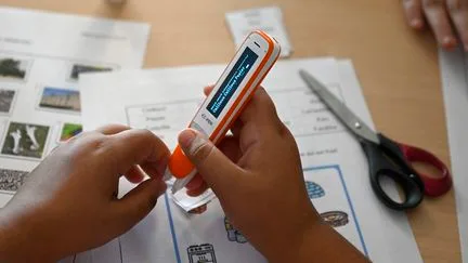 "C'est favorable pour toute la classe" : les fournitures scolaires pour enfants atteints de troubles de l'attention se démocratisent dans les écoles