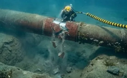 Tras derrame en golfo de México, Pemex concluye limpieza del lecho marino; descarta que hidrocarburo llegue a costas