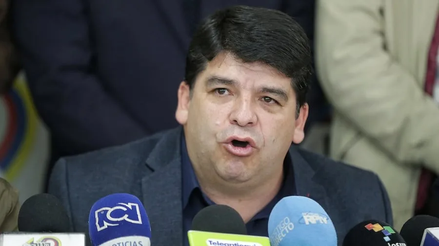 Nelson Alarcón es el nuevo presidente de la CUT: el dirigente sindical estará al frente de negociaciones clave con el Gobierno y gremios sobre salario mínimo