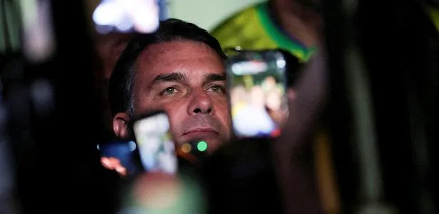 Flávio Bolsonaro diz que quer tirar o split payment da reforma tributária