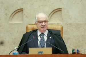 Fachin presta solidariedade a Dino e reafirma proteção ao sigilo da fonte