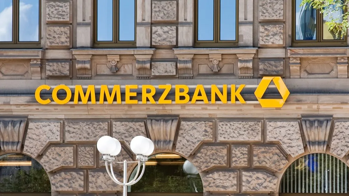 BCE autoriza UniCredit a assumir o controlo do Commerzbank