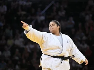 Victime de grossophobie, la judokate française Léa Fontaine ne veut pas en rester là et annonce avoir porté plainte