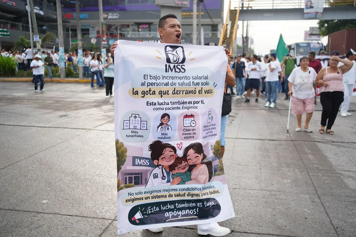 Trabajadores del IMSS bloquean la México-Pachuca: ¿Qué tramo es afectado HOY?