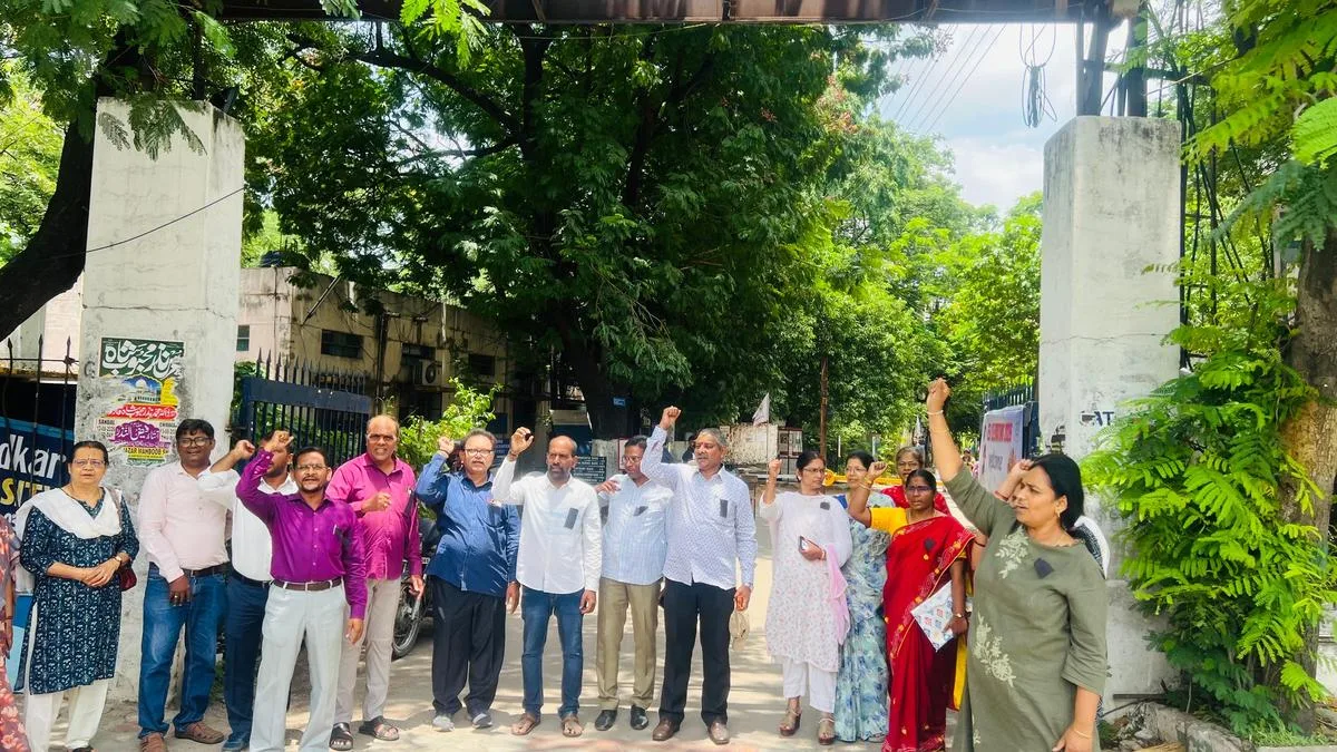 Contract, assistant professors rally at Nizam College seeking equal pay, job security