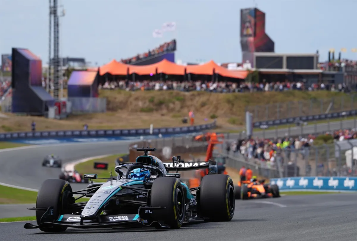 Russell domina la esprint de Zandvoort y Alonso y Sainz siguen sufriendo