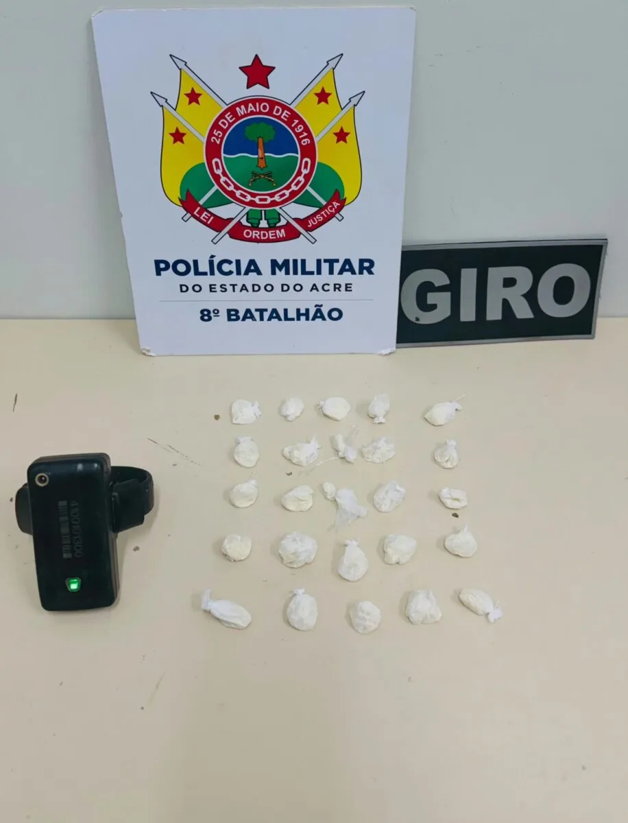 Monitorado danifica tornozeleira ao fugir e PM apreende cocaína em Sena Madureira