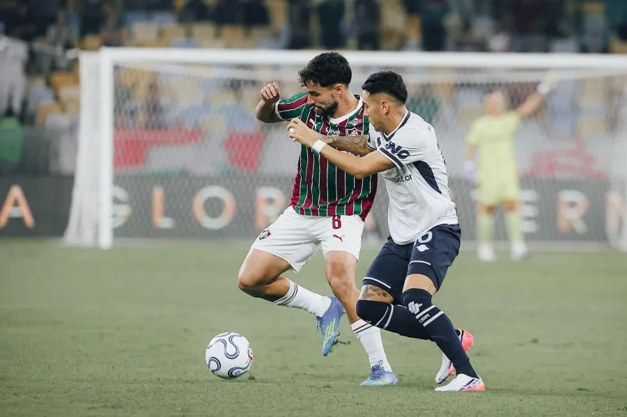 Fluminense empata no Maracanã e complica caminho na Libertadores