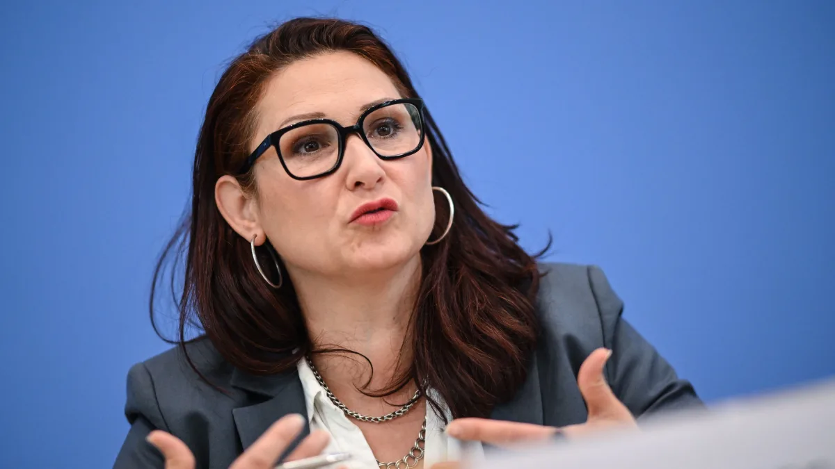 Strategie gefordert: Ataman will Diskriminierung wegen Wechseljahren verhindern