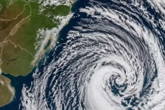 Ciclone extratropical chega ao Brasil nesta quinta (20); veja previsão