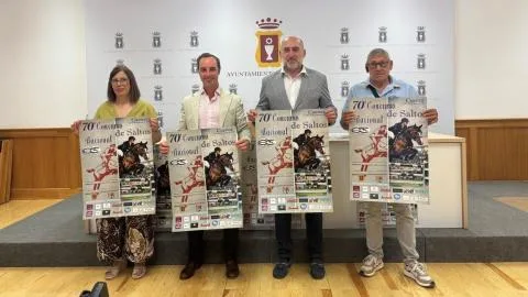 Más de un centenar de caballos y medio centenar de jinetes se dan cita en el 70º Concurso Nacional de Saltos de Cuenca