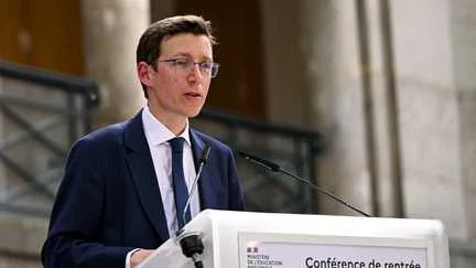 Rentrée scolaire 2026 : "Ce n'est pas d'une réforme de plus dont nous avons besoin, mais d'un cap", affirme le ministre de l'Education nationale