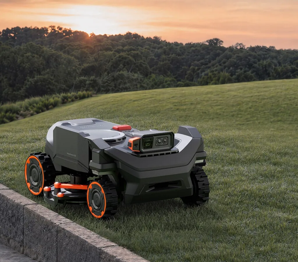 A los robots cortacésped solo les faltaba algo para dejar perfecto el jardín: un brazo para las esquinas. Segway acaba de ponérselo
