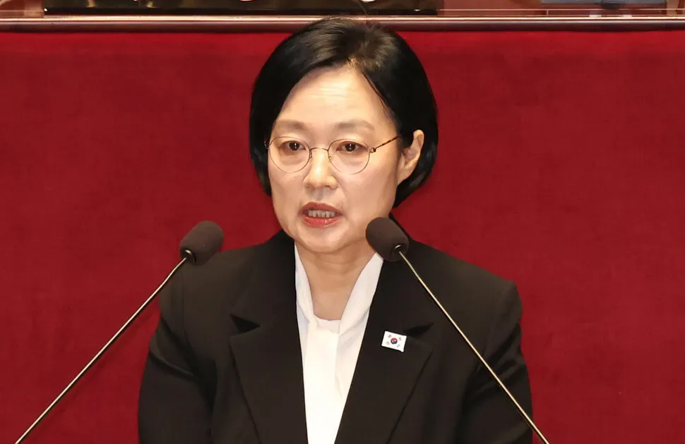 한성숙 총리 “신성한 국회에서 ‘5·18 폄훼’ 이진숙 포럼…참담하다”