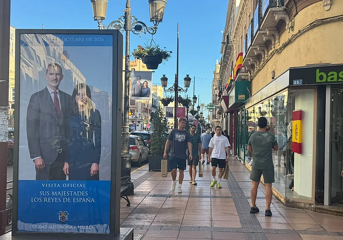Melilla se engalana para recibir a los Reyes: «Recuerda que existe este trocito de España»