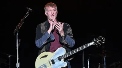 Lolla teme que QOTSA, Fontaines D.C. e Lola Young cancelem shows? Diretor comenta