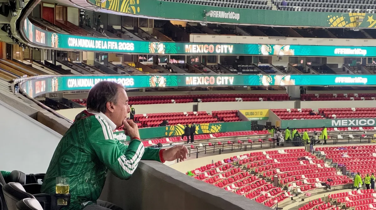 Emilio Azcárraga asegura que México podría buscar otro Mundial en 2038