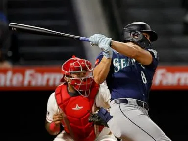 Raleigh and Naylor carry the Mariners past the Angels, 7-2