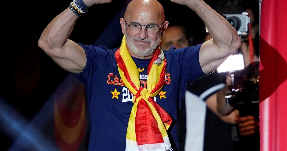 Después de las duras sanciones de FIFA, Luis de la Fuente recordó los incidentes tras la final del Mundial: "Nuestros jugadores fueron las víctimas"