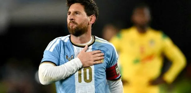 Ex-presidente do Barça admite exagero ao falar de Messi e não se desculpa