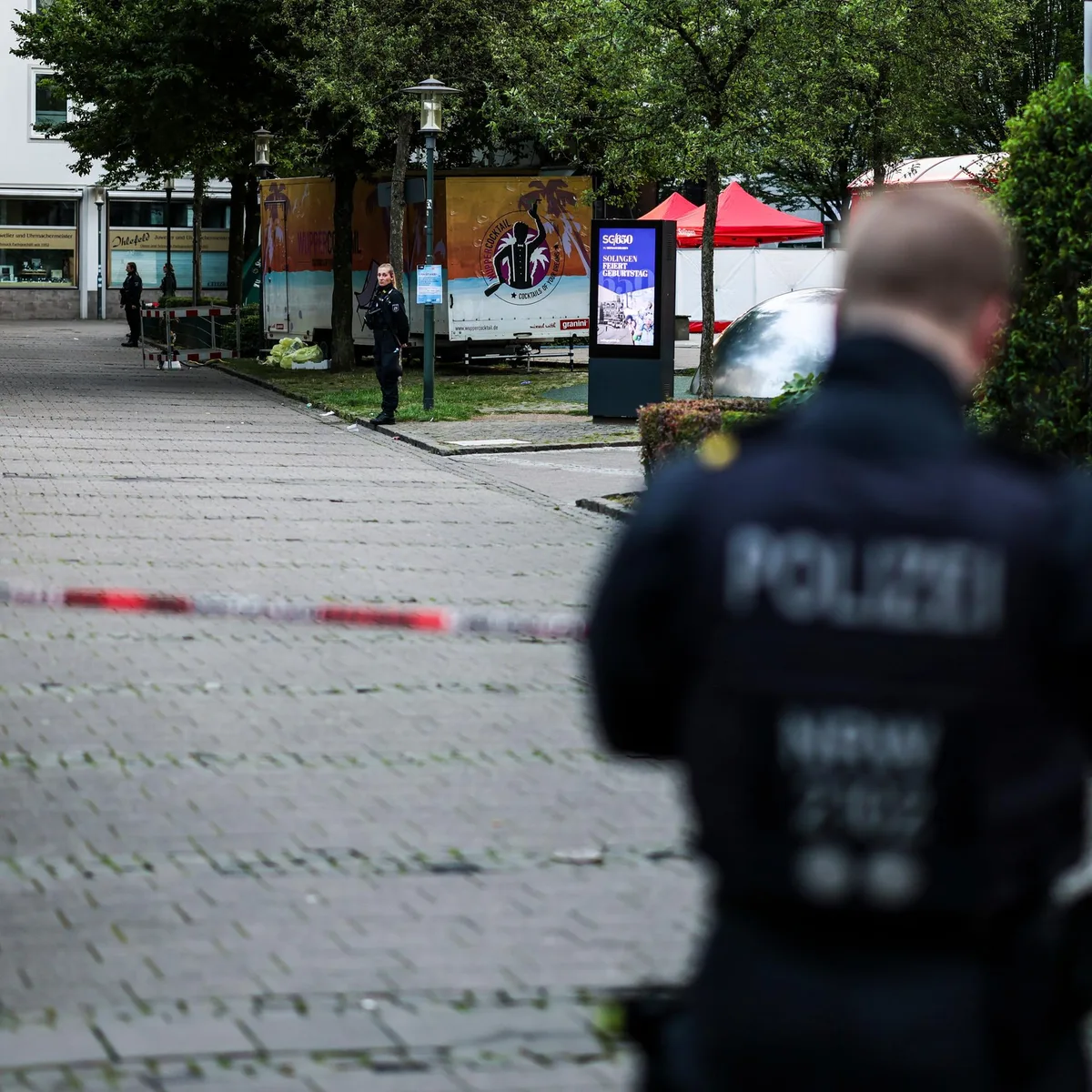 Zweiter Jahrestag - Solingen gedenkt der Opfer des Messeranschlags