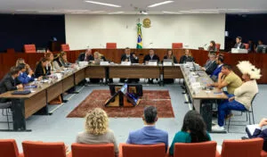 STF julga regulamentação do garimpo em terras do povo indígena Cinta Larga