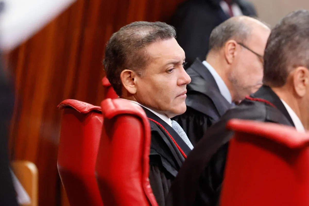 Nunes Marques reúne campanhas de Lula e Flávio Bolsonaro nesta terça para discutir segundo turno