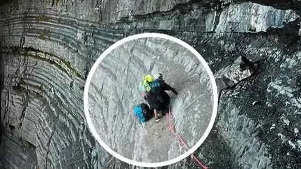 "Il était dans une situation très précaire" : l'incroyable sauvetage d'un parapentiste, agrippé à 200 mètres du sol sur le Mont Saint-Eynard