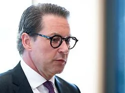 Debakel um Pkw-Maut: Ex-Minister Scheuer wegen Vorwurf der Falschaussage vor Gericht