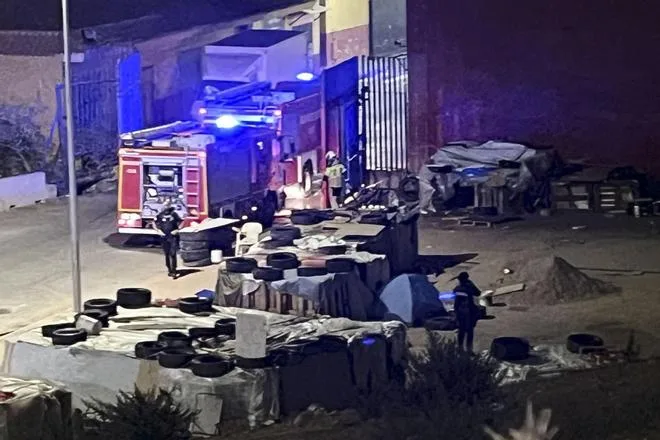 El incendio de chabolas en Ceuta preocupa a las Fuerzas de Seguridad pese a no deberse a un ataque