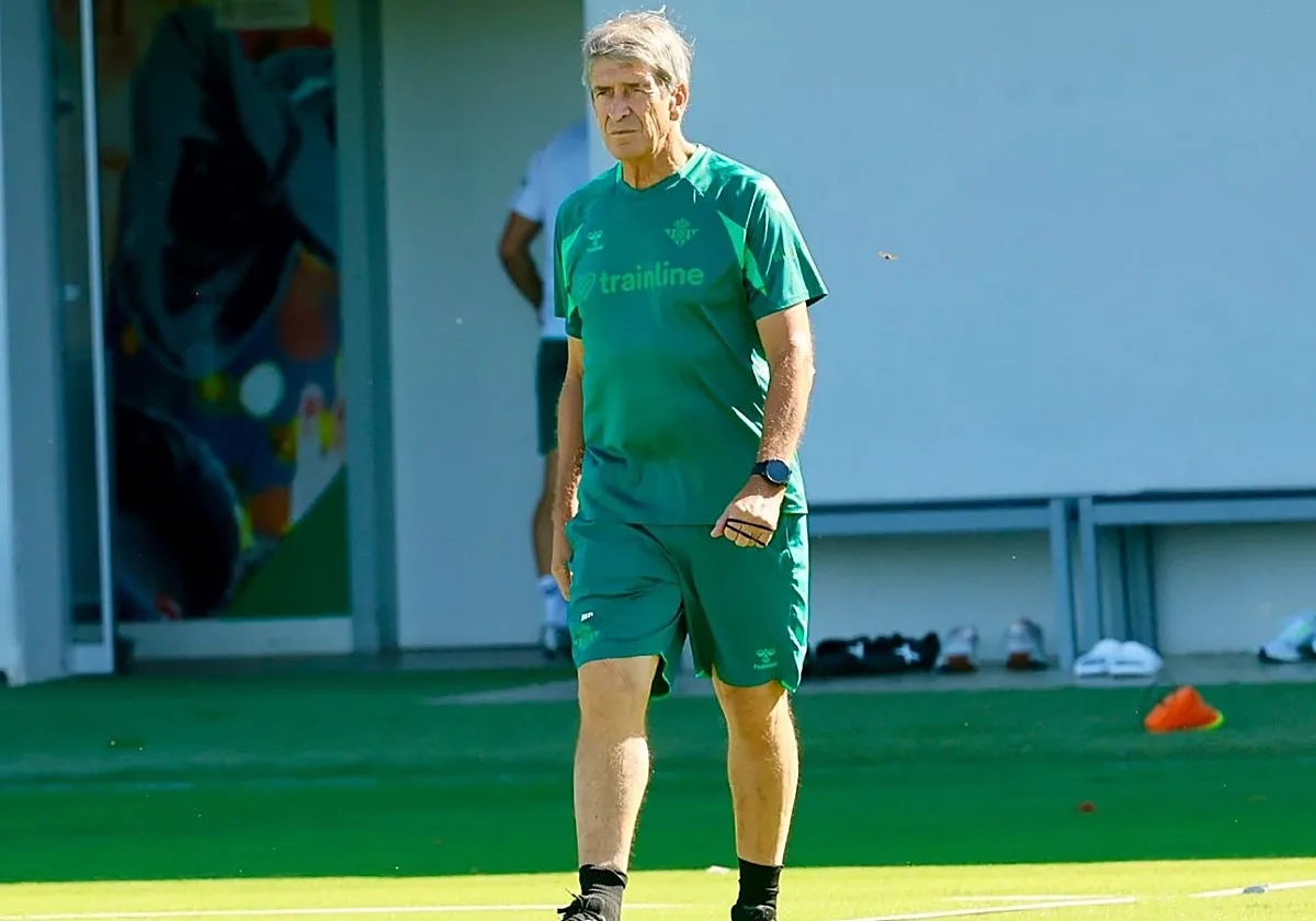 Pellegrini, en la previa del Villarreal - Betis: «No entiendo la necesidad de jugar tres partidos esta semana»