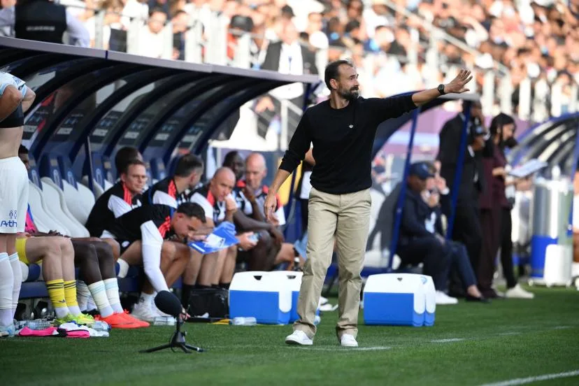 Hugo Oliveira, après la défaite de Strasbourg contre le Paris FC : « Le seul fautif, c'est moi »