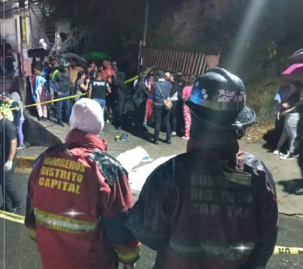 Lluvias en Caracas dejan tres mujeres muertas, inundaciones y damnificados a la intemperie