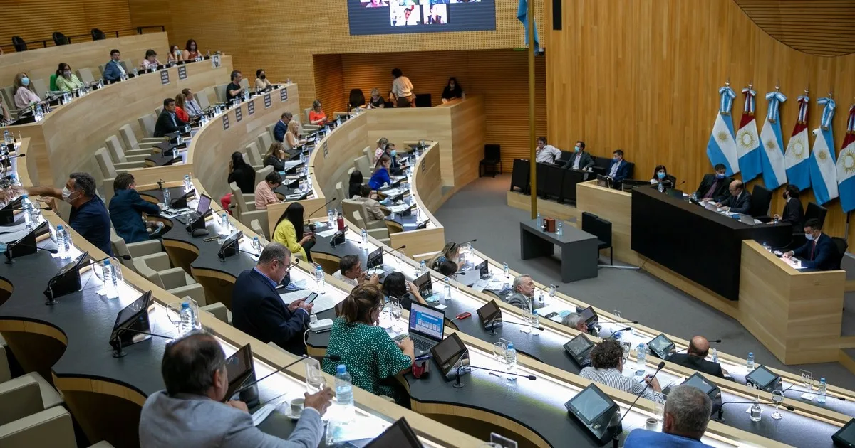 Córdoba: por los casos de abuso sexual a niñas los legisladores deberán responder por sus asesores, y endurecen los controles en la Legislatura