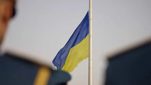 Tiroteio entre serviços secretos ucranianos faz vários feridos em Kyiv